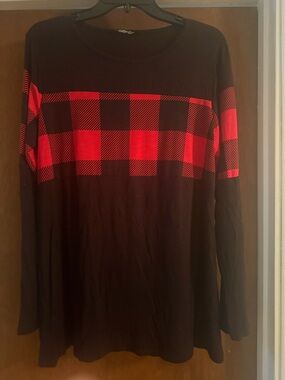 HEIMISH USA Black and Red Buffalo Plaid Long Sleeve Top